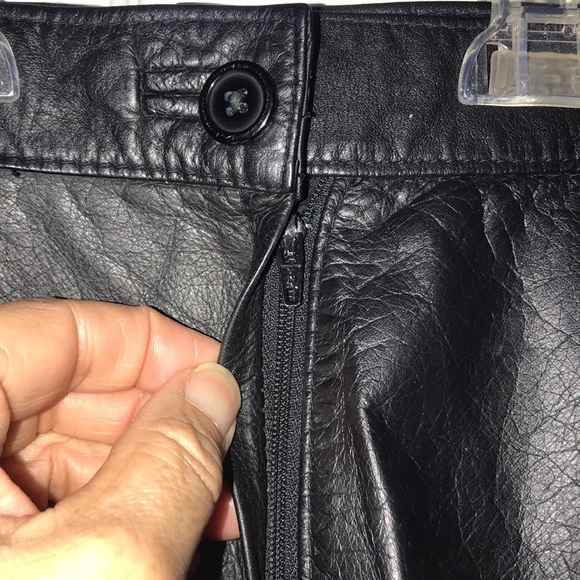 Women’s (Juniors) Limited Leather Skirt - Picture 5 of 7